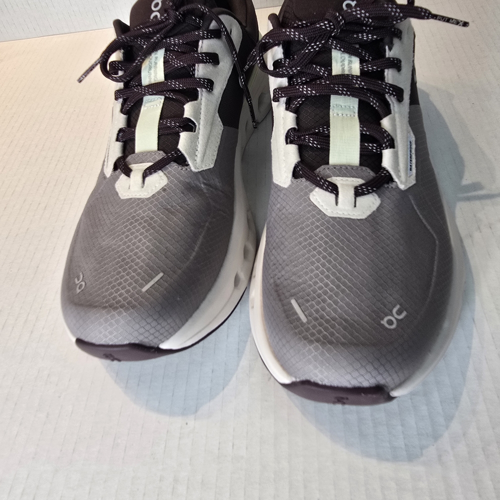 Oc On Cloud Running Brown and Tan Sneakers - Picture 2 of 6